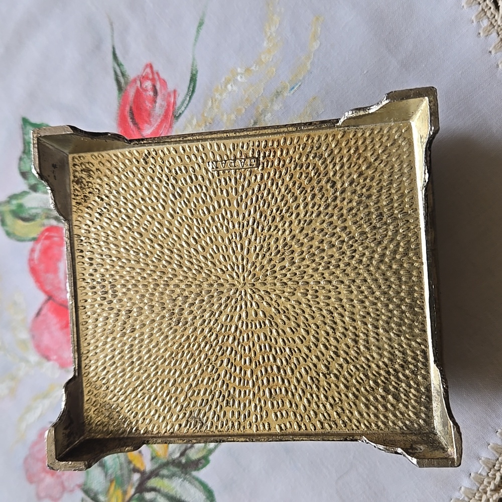 JAPAN Vintage Silver Jewelry Box with Engraved Design - Picture 9 of 13